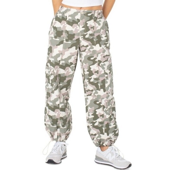 Celebrity Pink NWT Camo Cream Beige Cargo Pants Large Army Casual‎ Street - Picture 1 of 14